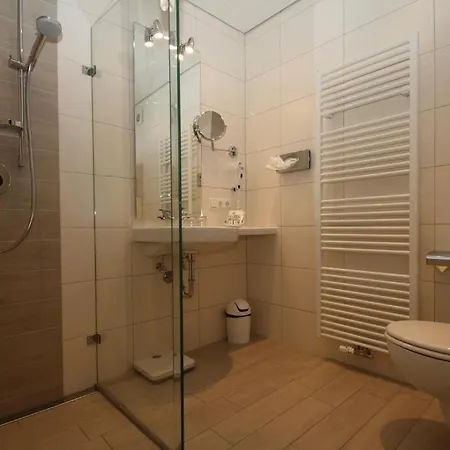 Hotel-restaurant Bonimeier فندق Niedergottsau