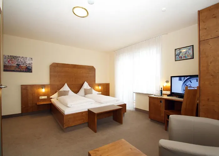 Hotel-restaurant Bonimeier 3*