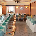 فندق Hotel-restaurant Bonimeier 3*