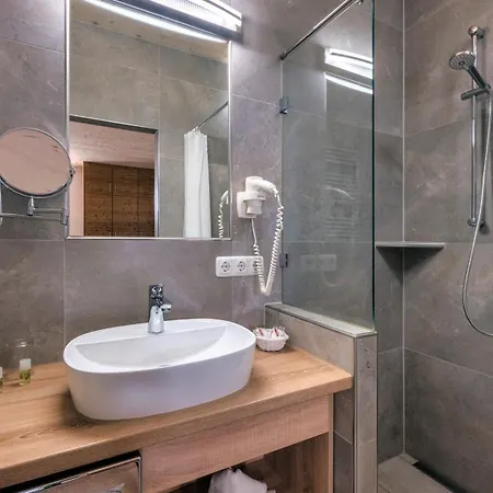 Hotel-restaurant Bonimeier Szálloda 3*