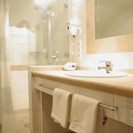 Szálloda Hotel-restaurant Bonimeier 3*